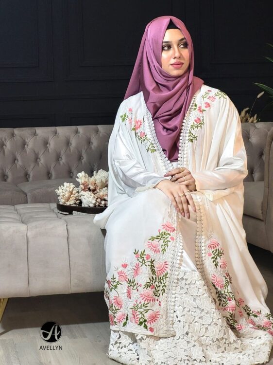 Salsabil Cape Abaya- Ivory