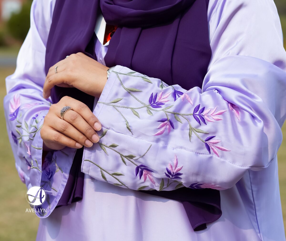 Lavender Floral Silk Abaya - Image 2