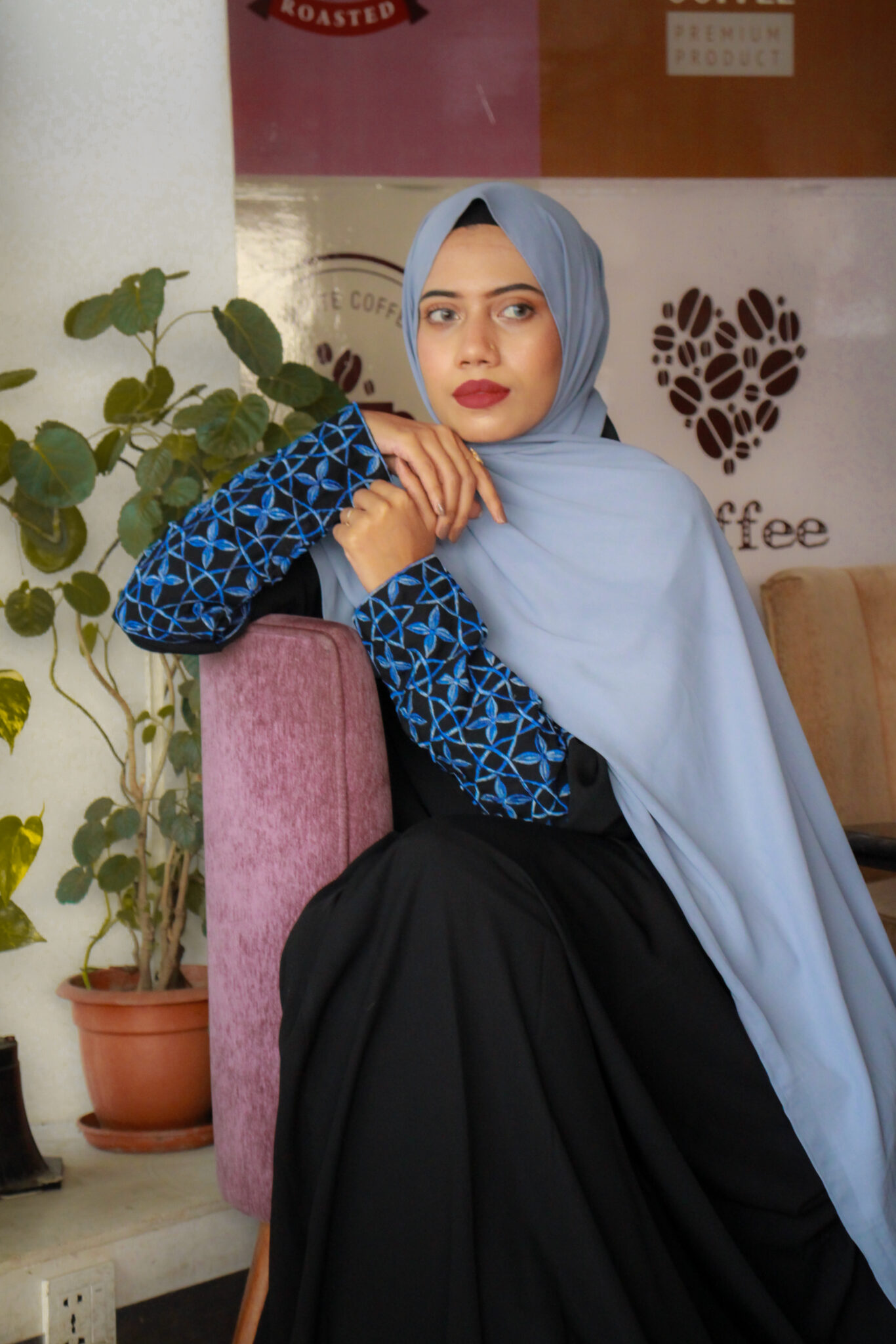 Designed Abaya Black and Blue Black Abaya Avellyn