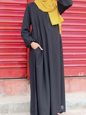 black pocket abaya