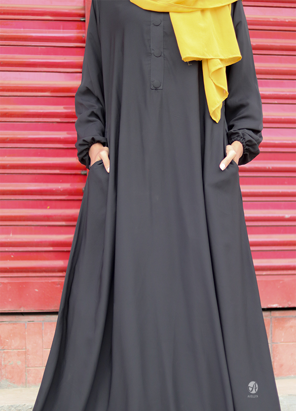 black pocket plain abaya